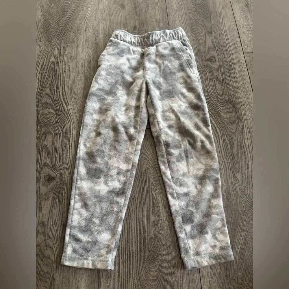 Boys used clothing lot sizes from 5-7 Nike,under armour , lucky brand
